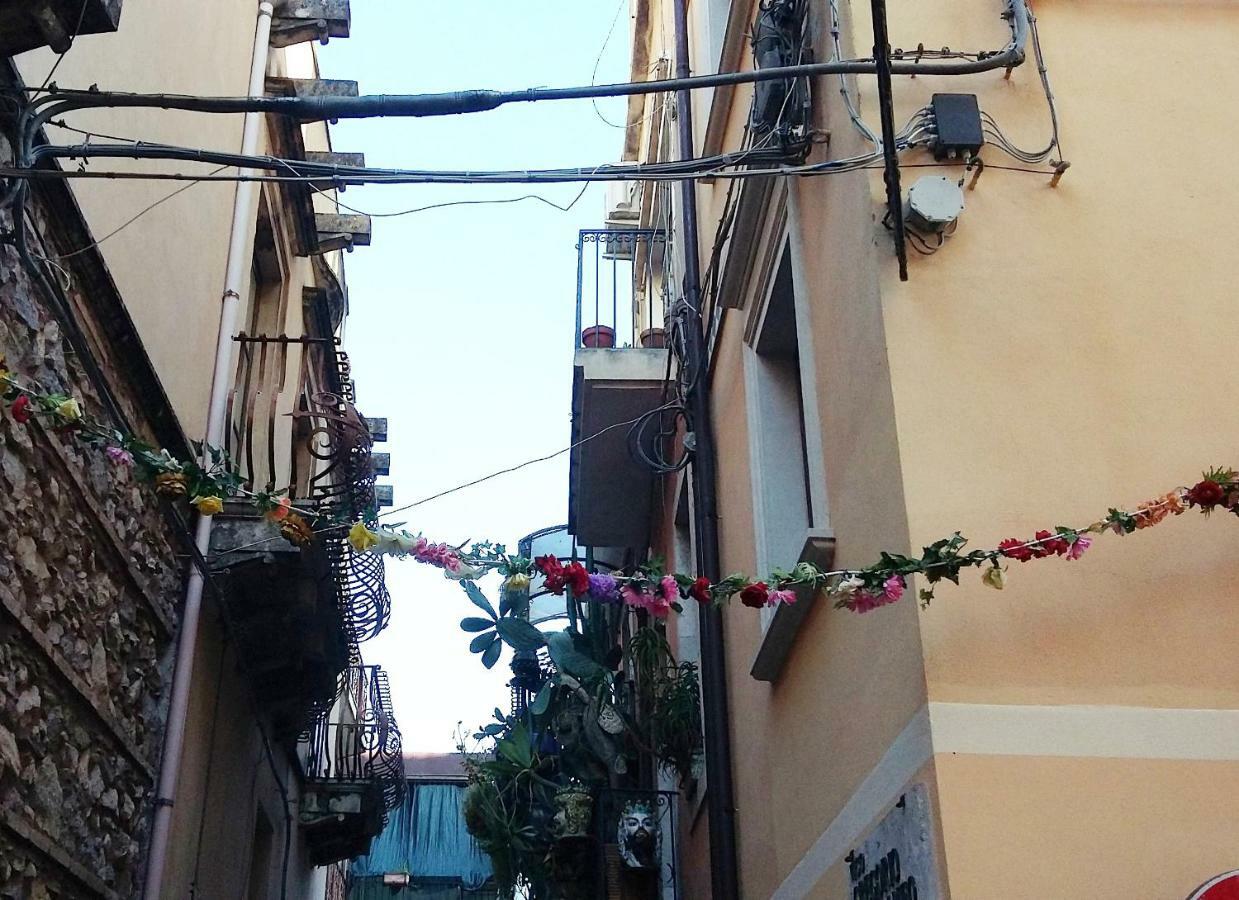 Apartament Taormina Rainbow House Zewnętrze zdjęcie