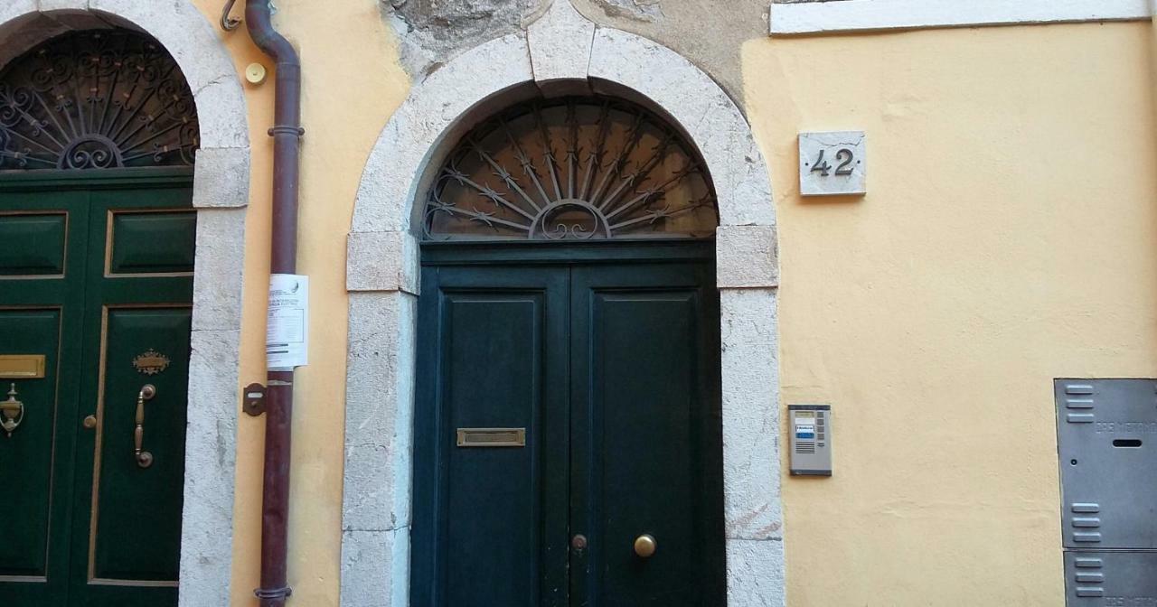 Apartament Taormina Rainbow House Zewnętrze zdjęcie